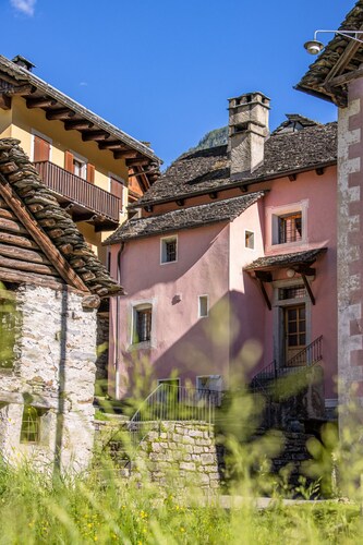 Grosszügiges Ferienhaus für Wildromantischen Urlaub im Val Lavizzara