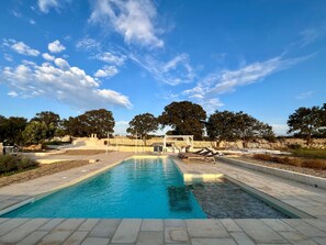 Piscine couverte, piscine extérieure