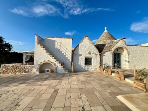 Exterior - TRULLO PODERE PAPILIO near Noci, Alberobello and Valle d'Itria (Alberobello)