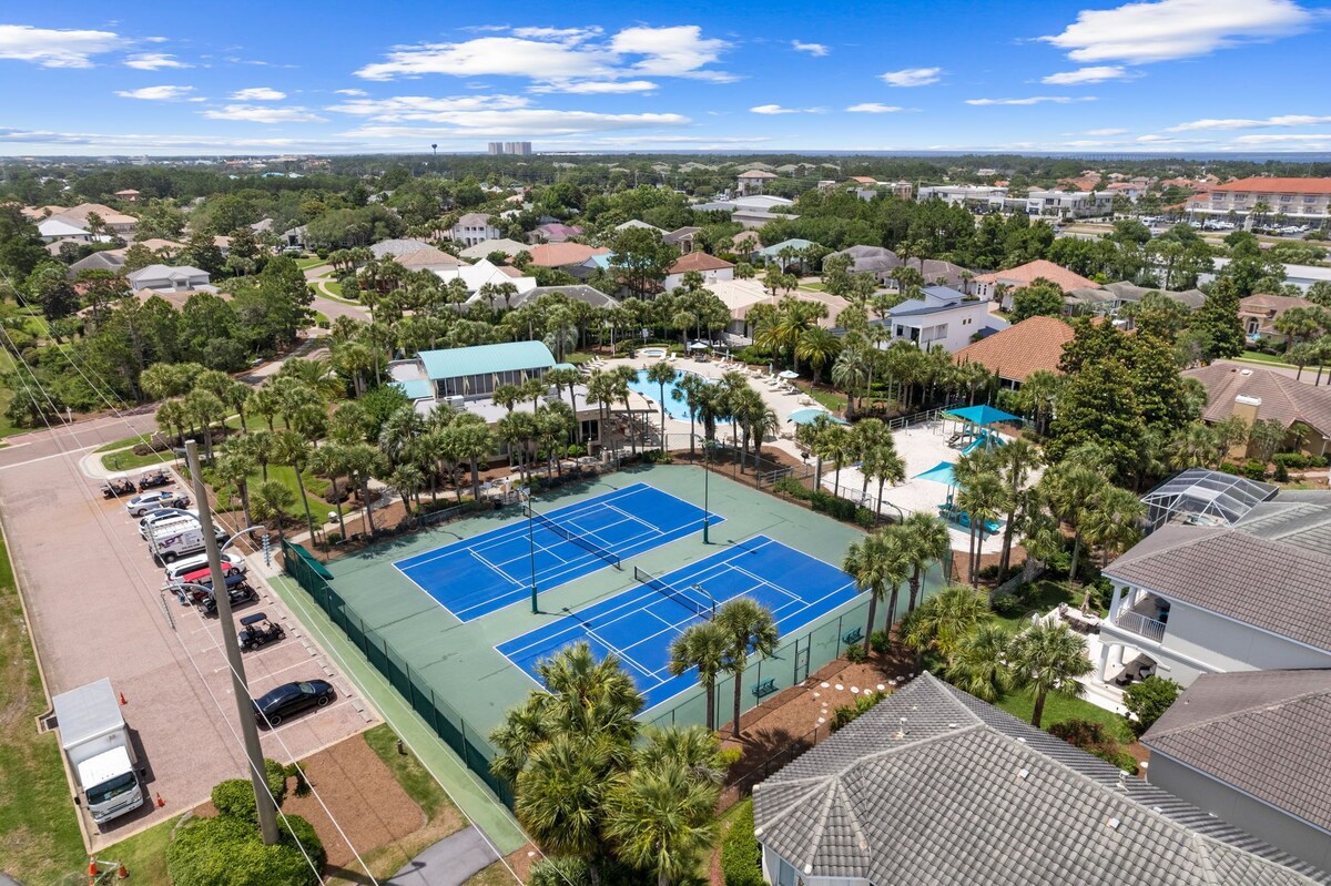 Photo 47 of Casa Esmerelda: Lake Front Luxury Home w/ Private Pool & Golf Cart