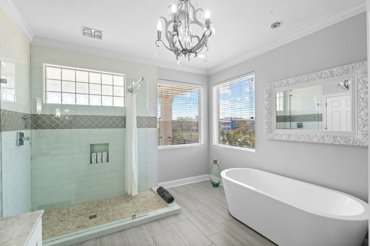 Photo 32 of Casa Esmerelda: Lake Front Luxury Home w/ Private Pool & Golf Cart