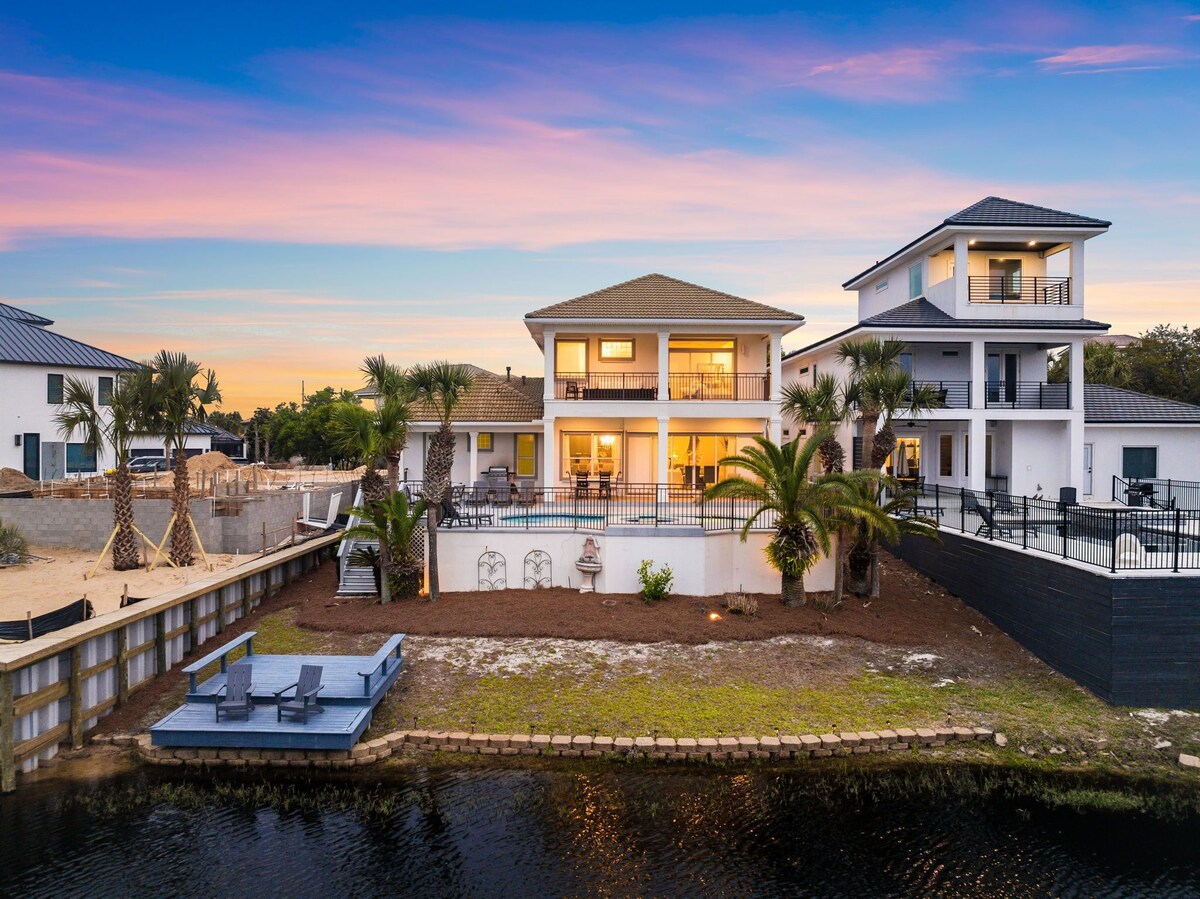 Photo 5 of Casa Esmerelda: Lake Front Luxury Home w/ Private Pool & Golf Cart