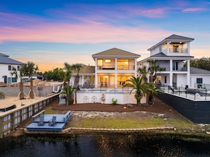 Exterior - Casa Esmeralda | Lakefront | Private Pool/Spa | 6-Seater Golf Cart (Destin)