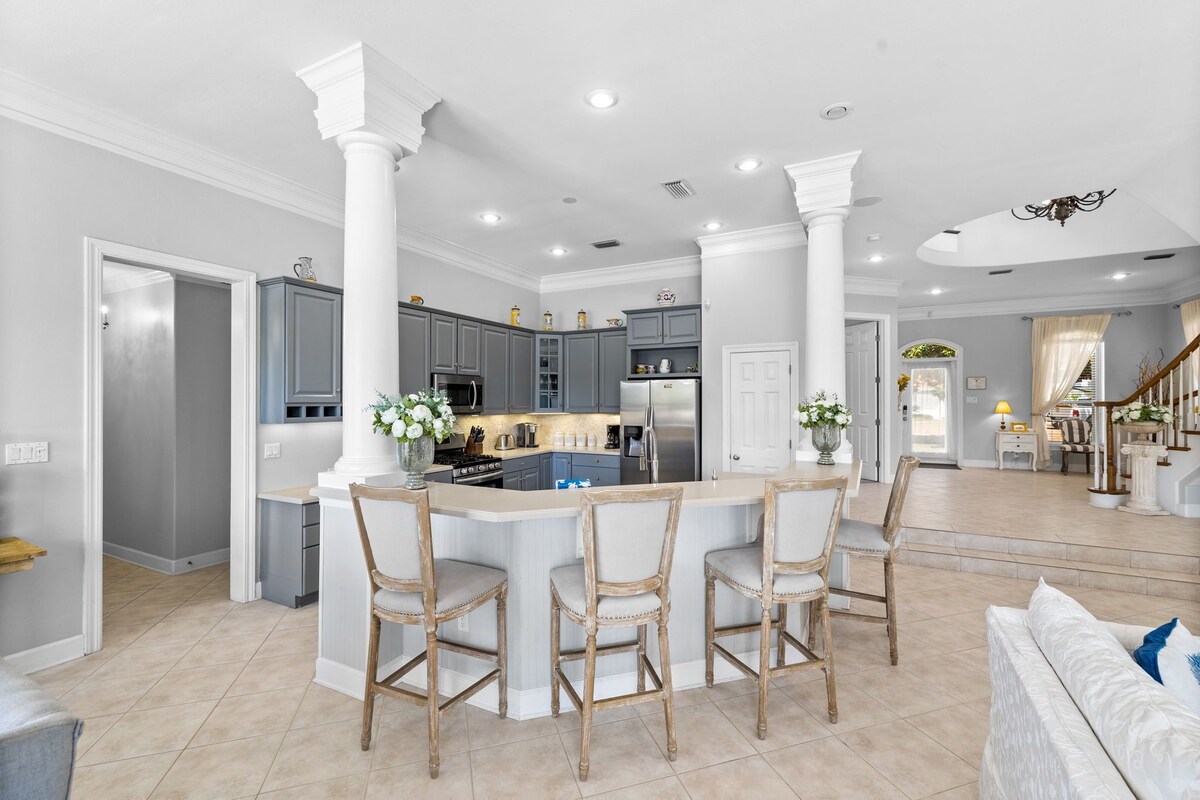 Photo 9 of Casa Esmerelda: Lake Front Luxury Home w/ Private Pool & Golf Cart