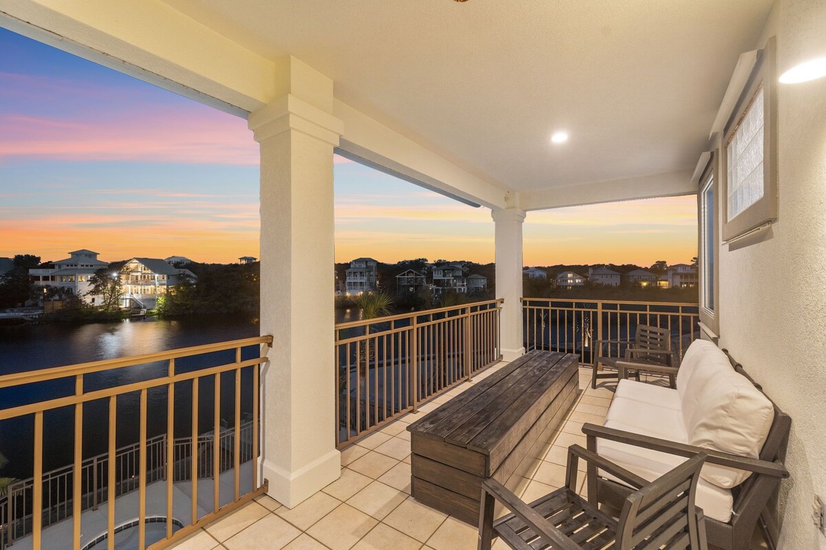 Photo 8 of Casa Esmerelda: Lake Front Luxury Home w/ Private Pool & Golf Cart