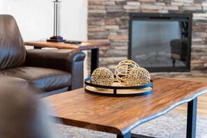 Interior - Private Hot Tub, Deck Overlooking Table Rock Lake! (Branson)
