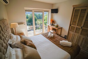 Standard Room, Garden View | Desk, laptop workspace, soundproofing, free WiFi - Hôtel Au Comte de Mercy (Oupeye)