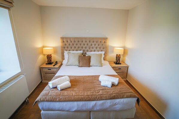 Standard Room, Garden View | Desk, laptop workspace, soundproofing, free WiFi - Hôtel Au Comte de Mercy (Oupeye)