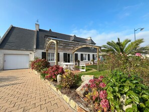 Outdoor dining - Maison du Vent du Large (Sibiril)