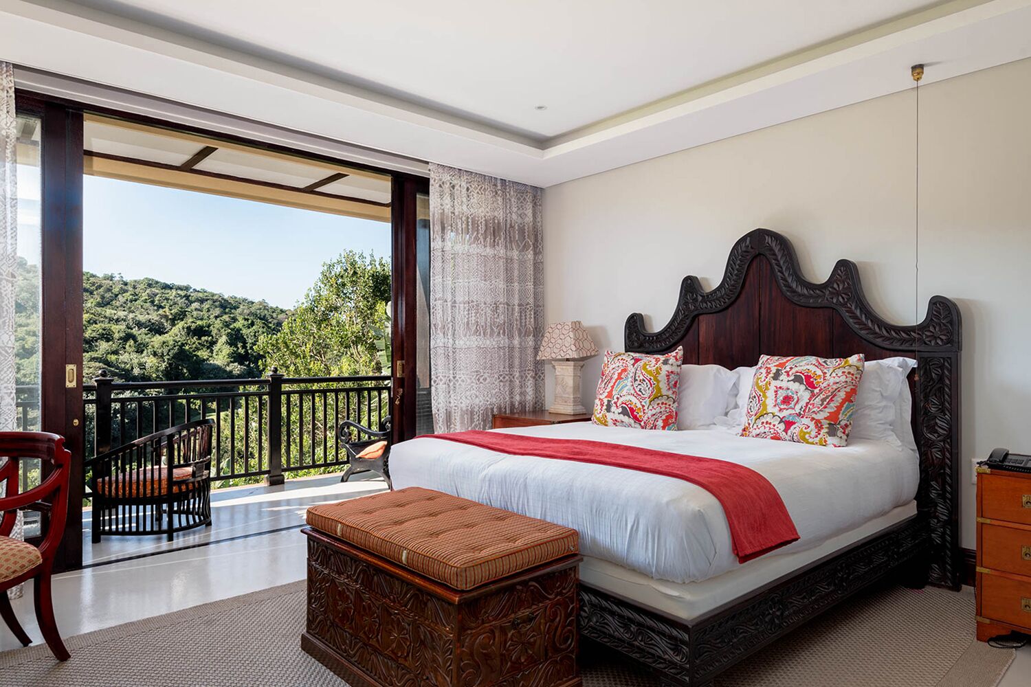 Standard Studio | Down comforters, in-room safe, desk, laptop workspace