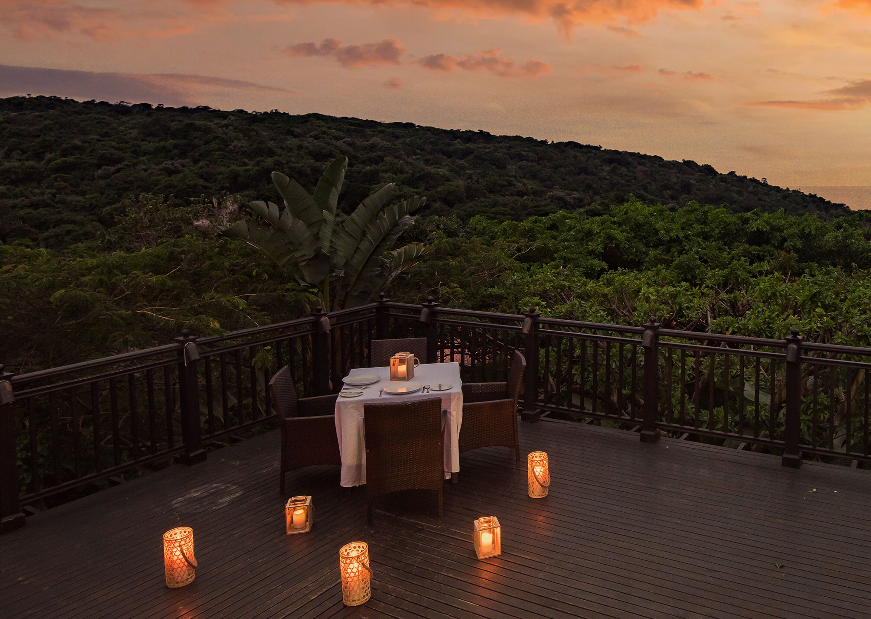 Couples’ dining