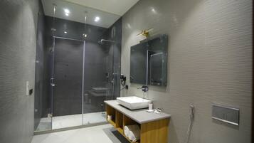 Free toiletries, hair dryer, slippers