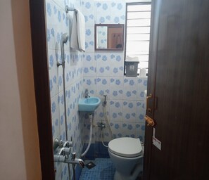 Einzelzimmer | Badezimmer | Handtücher