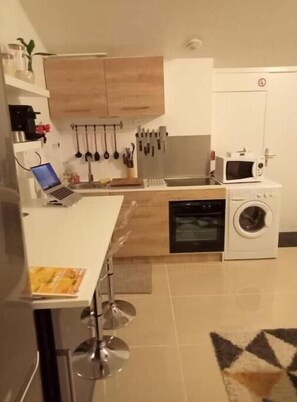 Fridge, microwave, oven, dishwasher