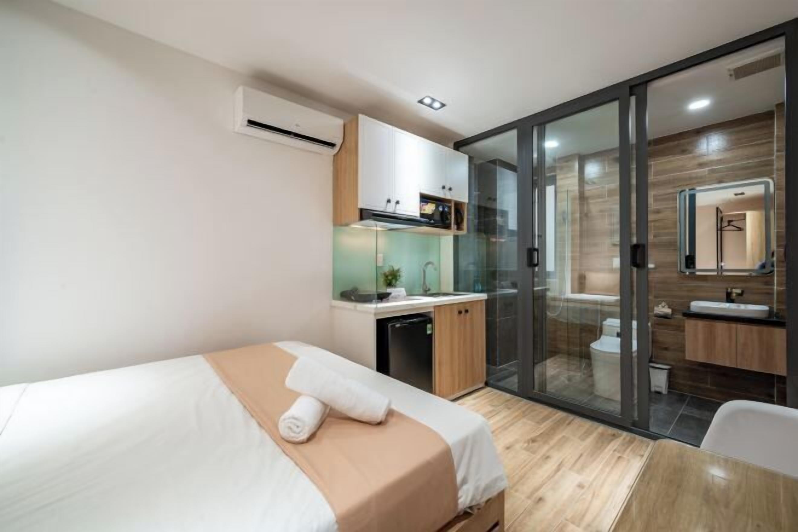 Premium bedding, free WiFi