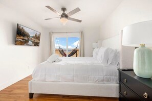 6 Schlafzimmer, Bügeleisen/Bügelbrett, Reisekinderbett, WLAN