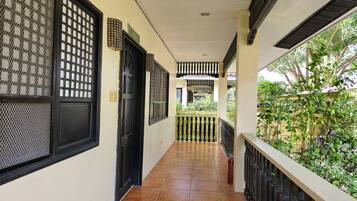 Premium-Zimmer | Schreibtisch, kostenloses WLAN, Bettwäsche