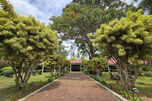 Front of property - Grand Villa Laguna (Bay)