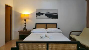 Desk, free WiFi, bed sheets