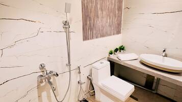 Đồ dùng nhà tắm miễn phí