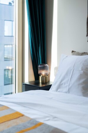 2 Schlafzimmer, Schreibtisch, WLAN, Bettwäsche