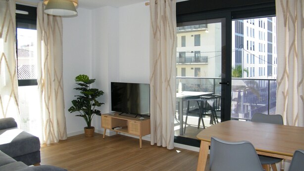 Living area - Family-Friendly Apartment with Pool & Parking, 200m from Playa de Gandía (Gandía)