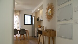 Interior - Family-Friendly Apartment with Pool & Parking, 200m from Playa de Gandía (Gandía)