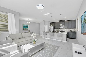 TV, offices - Family Friendly 4 Bed Townhome with Pool-4876RC (Kissimmee)