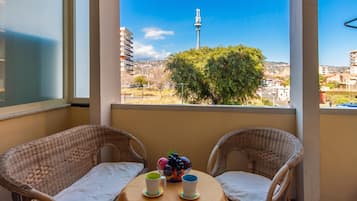 Appartement Familial, plusieurs chambres (Happy Apartment Nettuno Close To Sea) | Balcon