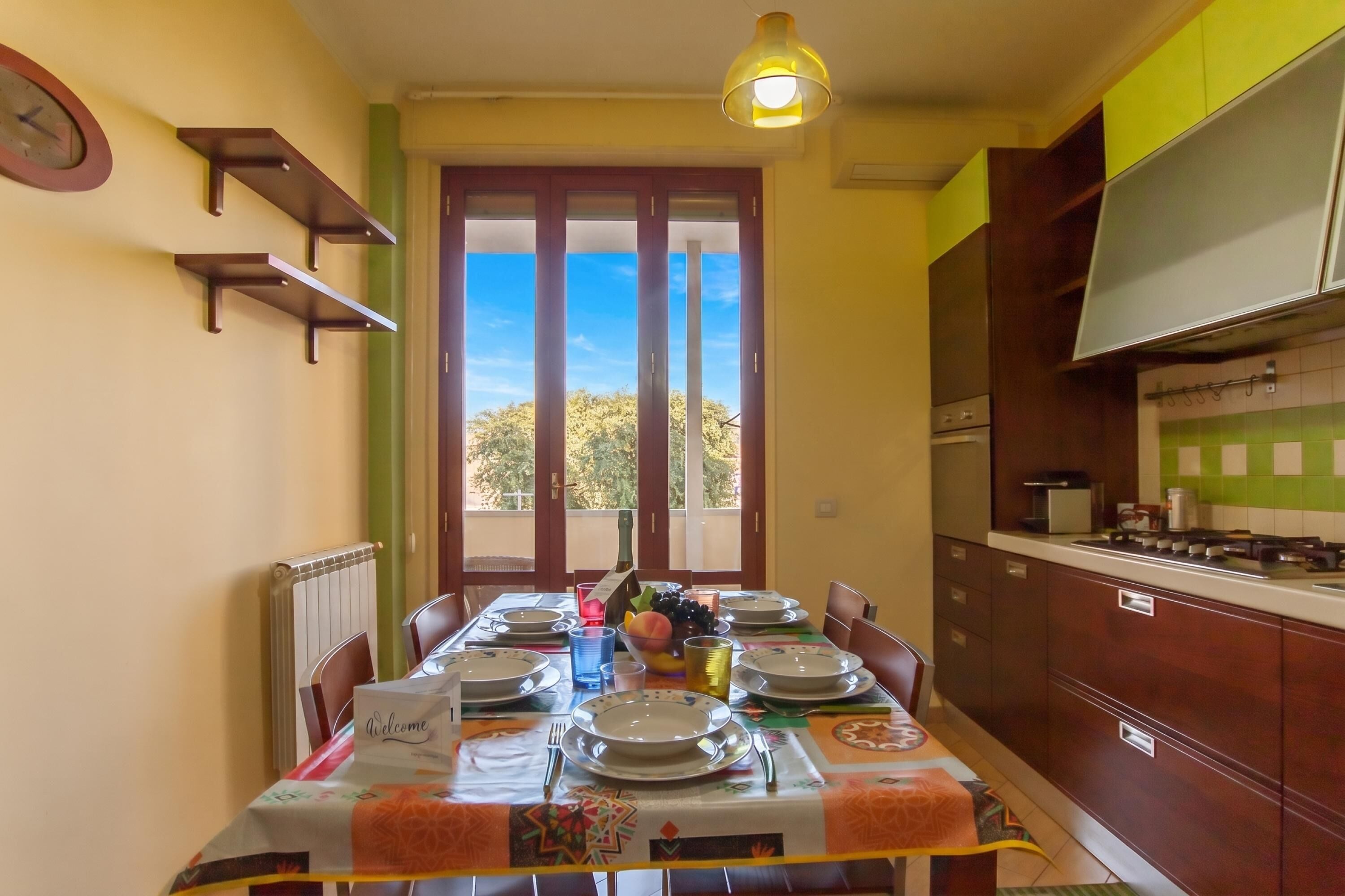 Appartement Familial, plusieurs chambres (Happy Apartment Nettuno Close To Sea) | Restauration
