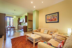 Appartement Familial, plusieurs chambres (Happy Apartment Nettuno Close To Sea) | Coin séjour