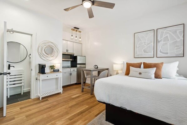 1 bedroom, iron/ironing board, WiFi, bed sheets