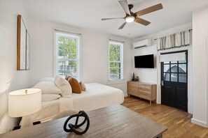 1 soverom, strykejern/-brett, wi-fi og sengetøy