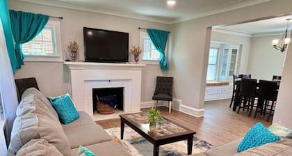 Park view ⁞ Porch swing ⁞ Game room ⁞ 2BA ⁞ Manchester Manor