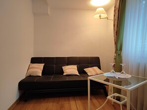Room, 1 Bedroom, Smoking, Patio | Living room - Room in Guest Room - Pension Forelle - Suite (Forbach)