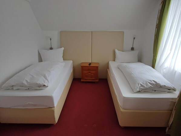 1 bedroom - Room in Guest Room - Pension Forelle - Double Room (Forbach)