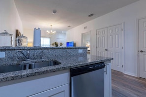 Fridge, oven, stovetop, dishwasher
