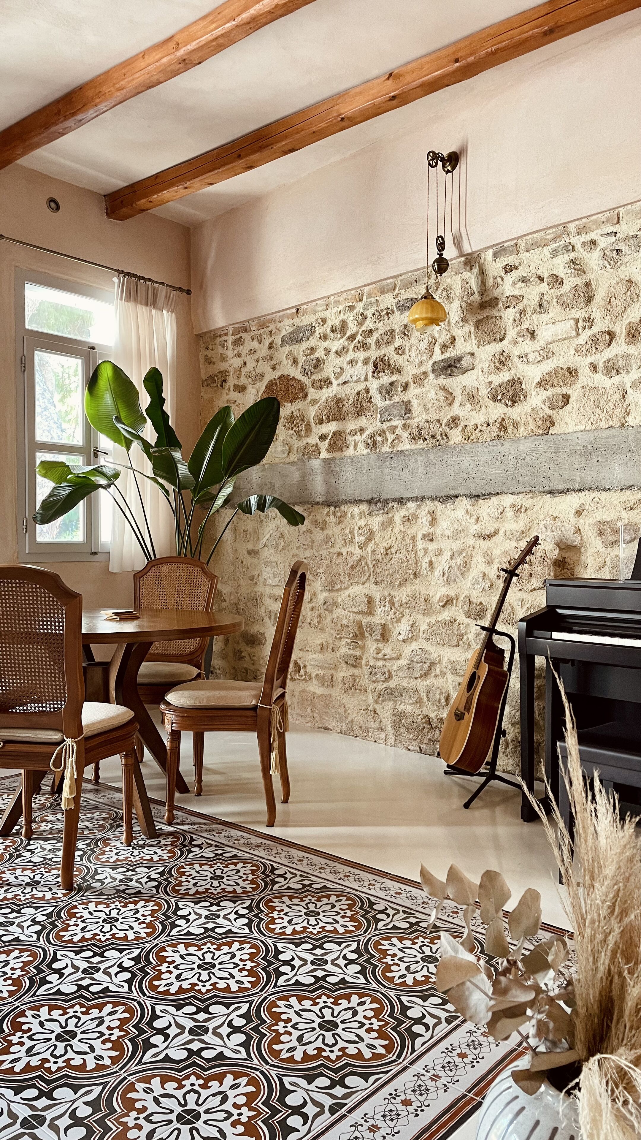 Design Apartment | Living area | Flat-screen TV