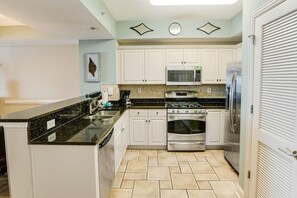 Fridge, microwave, oven, stovetop - Endless Shoreline Horizons: 3 Bedroom Condo (North Myrtle Beach)