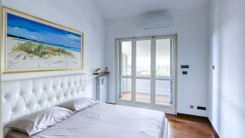 4 bedrooms, WiFi, bed sheets