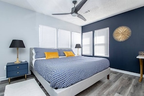 1 bedroom, desk, free WiFi, bed sheets