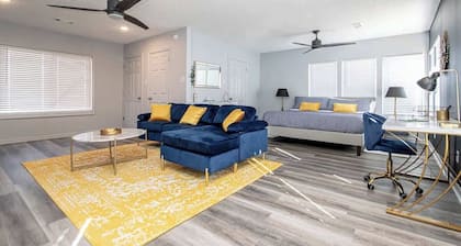 Stylish Studio, steps to Oaklawn