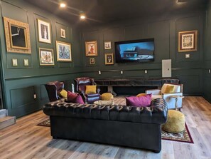 Smart TV, offices