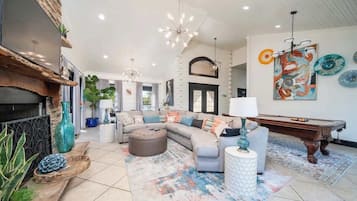 Smart TV, fireplace, offices