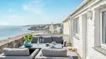 Cottage | Outdoor dining