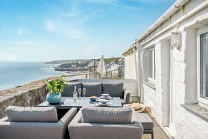 Cottage | Outdoor dining