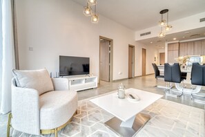 Room - Elegant 2BR w Breathtaking Marina Balcony (Dubai)