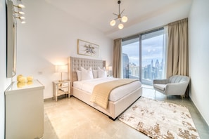 2 bedrooms - Elegant 2BR w Breathtaking Marina Balcony (Dubai)