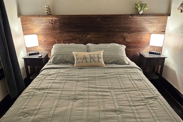 2 sovrum, strykjärn/strykbräda, wi-fi och sängkläder