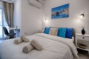 2 bedrooms, iron/ironing board, WiFi, bed sheets - Bright 2 Bedroom 2 Bathroom Apartment close to sea (San Pawl il-Bahar)